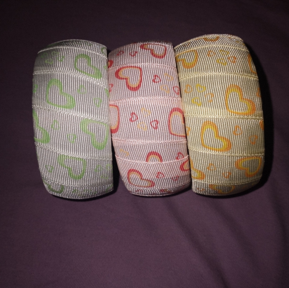 Set of 3 fabric covered bangle bracelets Pink, yellow and green hearts